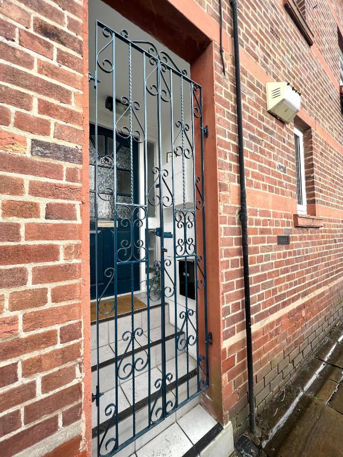 Chester'S - Central Chester Stays - City Walls - Private Garden Overlooking River Dee Exterior photo